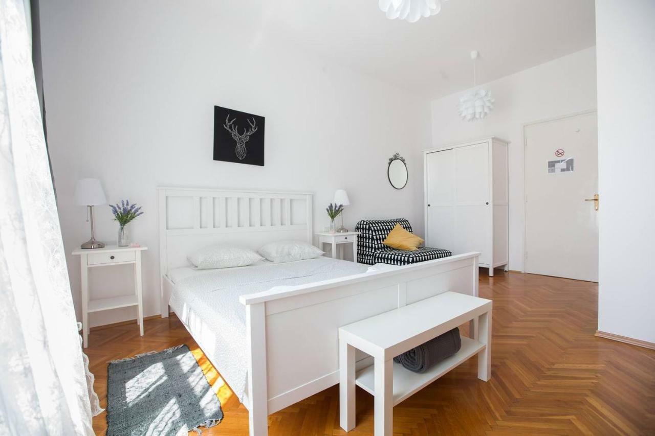 Oberiter Apartments - Center Of Zagreb, Fast Wifi, Ac, Kitchen, Parking Exterior foto
